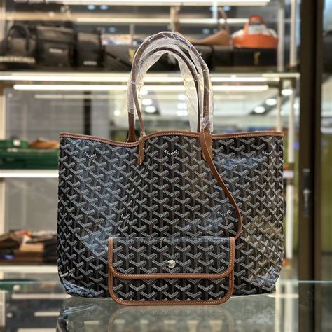 daks goyard bag